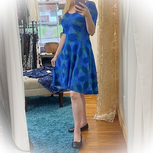 💕New With Tag Blue Lularoe Nicole Fit & Flare Dress💕 - Picture 3 of 16